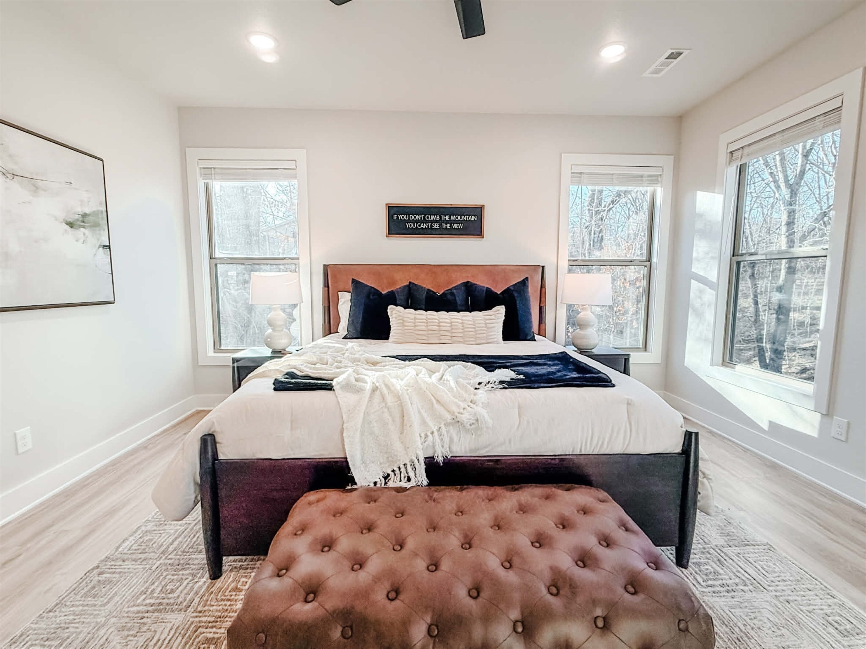 4 bedrooms, desk, iron/ironing board, travel cot