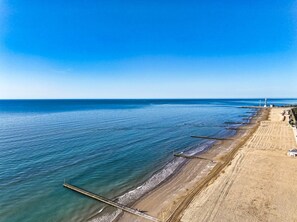 Beach - Swiss Apartment, Jesolo (Lido di Jesolo)