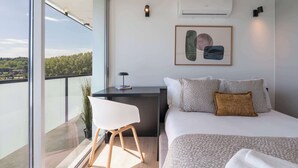 4 多间卧室、熨斗/熨衣板、旅行婴儿床、WiFi