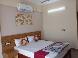 Classic Double Room Single Use, City View | Free WiFi - URBAN STAY (Kanayannur)