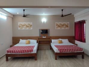 Room - URBAN STAY (Kochi)