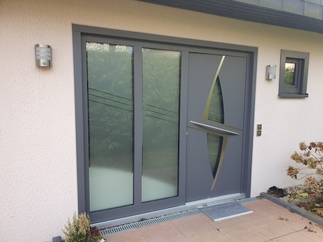 Exterior detail. Comfortable Apartment with Southwest-Facing Loggia