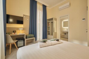 Superior-Doppel- oder -Zweibettzimmer | Zimmersafe, Schreibtisch, Verdunkelungsvorhänge, schallisolierte Zimmer