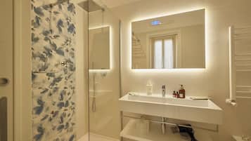 Camera Superior con letto matrimoniale o 2 letti singoli | Bagno