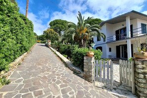 Property grounds - Casa Luisa in Capoliveri (Capoliveri)