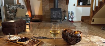 Cozy family and pet-friendly A-frame in the heart of wine country.