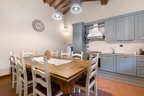 Dining - Villa 'Casa Padronale Podere La Carbonaia' with Private Terrace, Shared Garden, and Wi-Fi (Vicchio)
