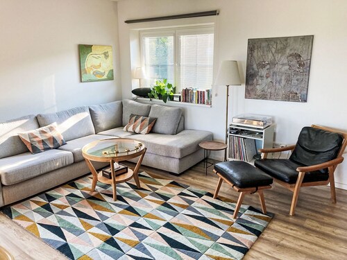 Beautiful private villa for 4 people with WIFI, TV, terrace, pets allowed and panoramic view