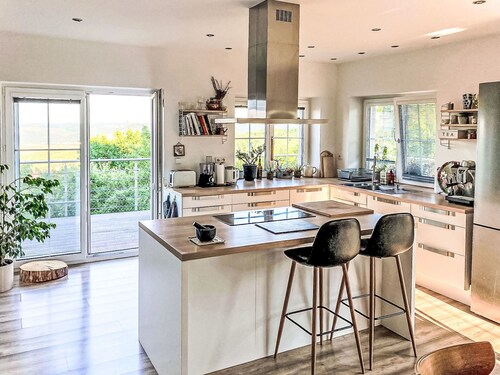 Wonderful private villa for 4 guests with WIFI, TV, terrace, pets allowed and panoramic view