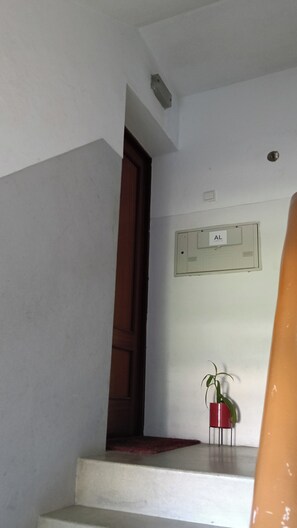 Gemeinsamer Schlafsaal, 1 Schlafzimmer, Balkon, Meerblick | Innenbereich