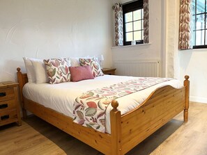 Room - Stunning private villa for 2 people with WIFI, TV and patio (Northam)