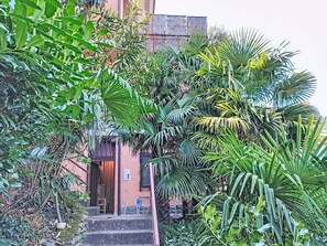 Exterior - Lovely apartment for 4 people with WIFI, TV and terrace (Brezzo Di Bedero)