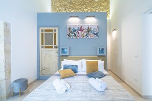 1 bedroom, free WiFi, bed sheets - Ortigia Lifestyle 4 Seasons (Syracuse)