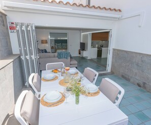 Outdoor dining - Villa Galatea - San Agustin (Maspalomas)