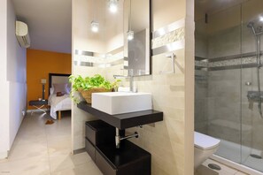 Shower, hair dryer, towels - Villa Atlantis - San Agustin (San Bartolomé de Tirajana)