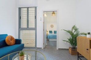 2 bedrooms, iron/ironing board, travel cot, free WiFi - Charming Sevillian corner in the historic center of Seville (Sevilla)