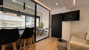 Deluxe Apartment, 1 Bedroom | Interior