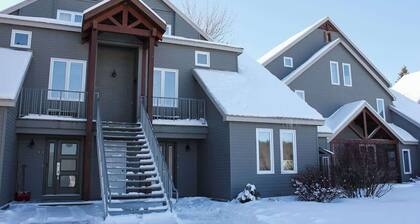 The Summit Suite at Calabogie Peaks