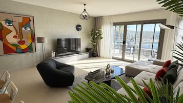 Chalet, Sea View | Living area