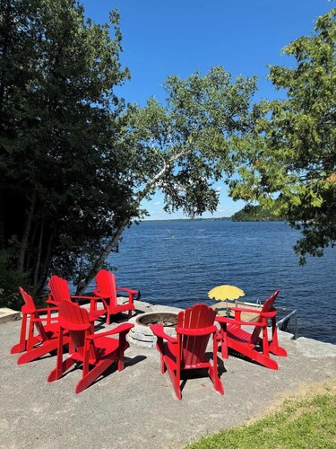 The Birch Haven•Waterfront