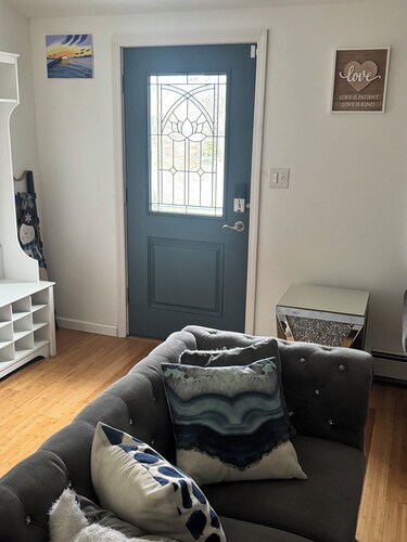 Bright & Comfortable Home in the Heart of It All