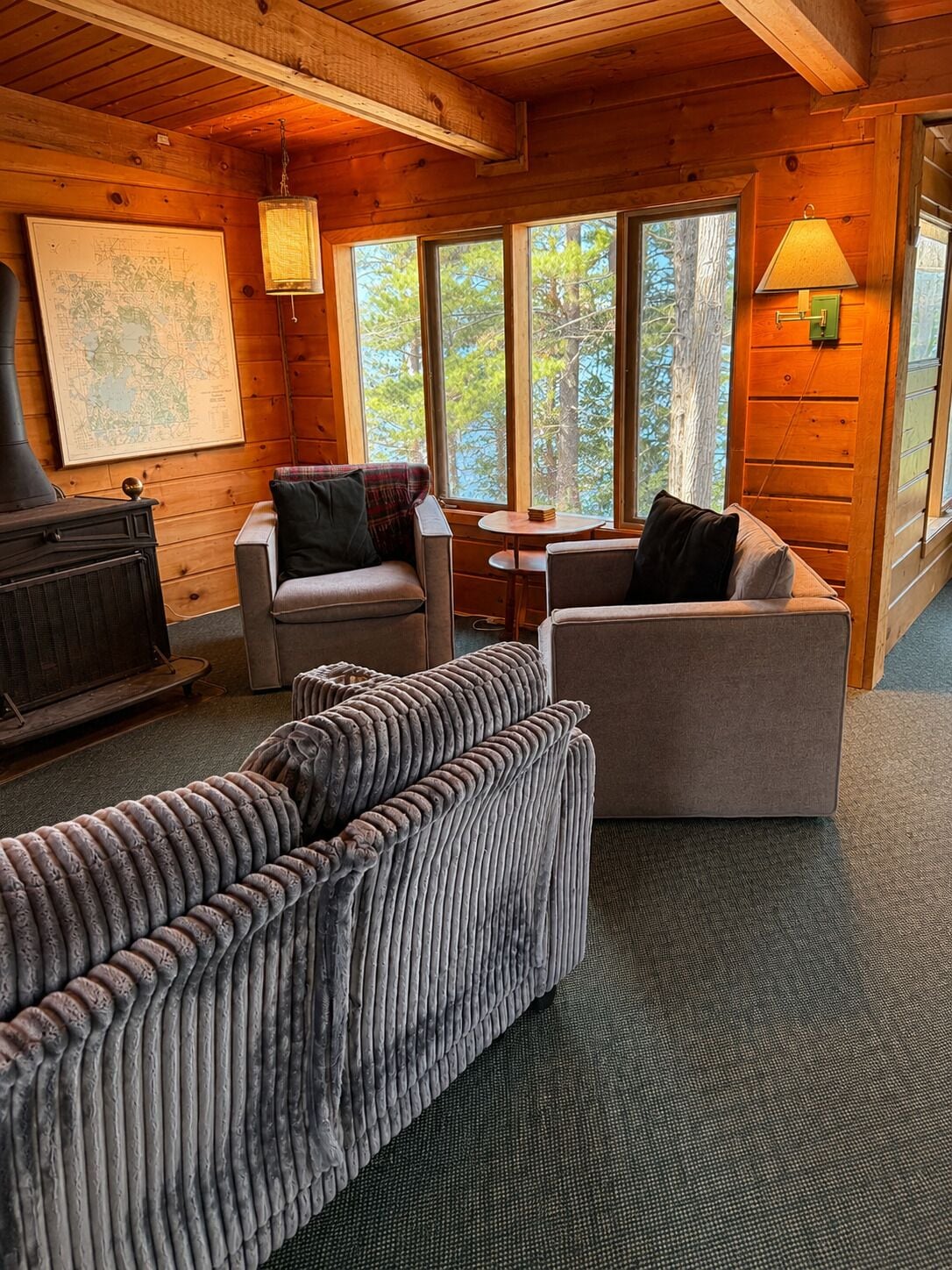 Smart TV, fireplace, video games