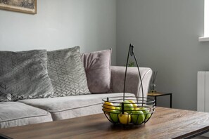 Living area - Gorgeous House with BBQ patio (Great Yarmouth)