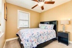 Room - This island canal home near San Luis Pass provides beautiful views and sunsets! (Freeport)