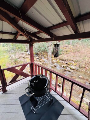 Property grounds - Clean fisherman river cabin (Cherokee)