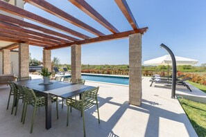 Outdoor dining - Villa Miraverde in Poreč (Poreč)