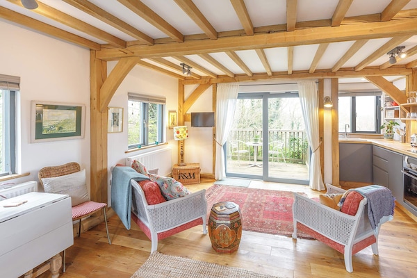 Tree House, Lewes - Host & Stay