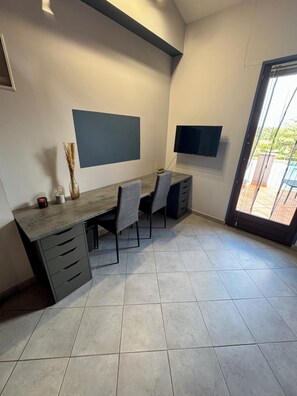 Interior - 🌿 House with private pool, garden 1000 m², 3 air-conditioned bedrooms (Bollène)