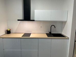 Private kitchen - Apartment A8 \ 2+2 (Makarska)