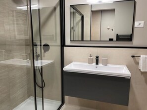 Bathroom - Apartment A8 \ 2+2 (Makarska)