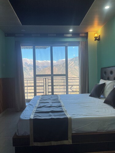 Your home away from home in mountains / 1-bedroom bed & breakfast