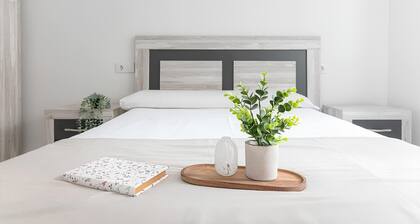 Modern apartment - private parking - close to beaches