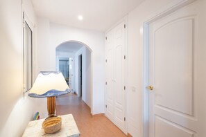 Interior - Apartment with Sea Views. Shared Garden and Pool. (Pals)