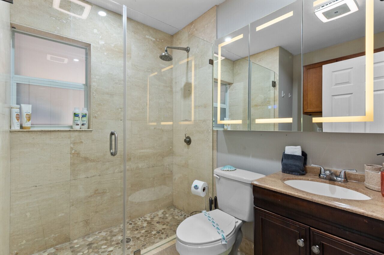 Hair dryer, towels