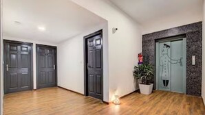 Ảnh chưa phân loại, 2 trong số 7 ảnh, nút