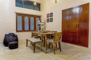 Dining - Blessings Homestay- A luxury Abode with Garden! (Varanasi)