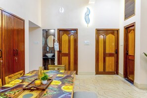 Dining - Blessings Homestay- A luxury Abode with Garden! (Varanasi)