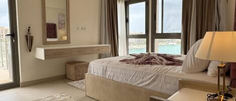 Penthouse, 4 Bedrooms, Canal View | WiFi (free)