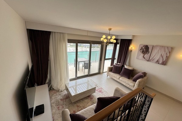 Penthouse, 4 Bedrooms, Canal View | Living area
