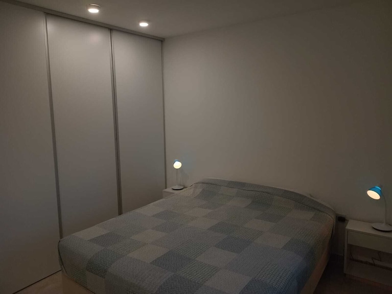 Bernal Alquileres Te Ofrece Hermoso Apartamento Con Cochera En Viedma - Viedma