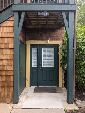 Exterior detail - Country Chic New 2 Bed 2 Bath (Vernon Township)