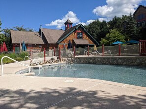 Pool - Country Chic New 2 Bed 2 Bath (Vernon Township)