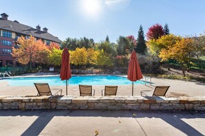 Pool - Appalachian Mt. View 1 Bdrm Suite 3rd Flr Balcony (Vernon Township)