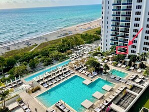 Pool - Direct Oceanfront + Balcony Suite in 5-Star Resort (Miami Beach)