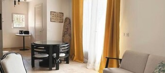 180° sea view apartment with pool - Exceptional location with all comforts
