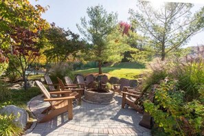 Terrace/patio - 206 · Renovated Chic Premium 1 bdrm (Vernon Township)
